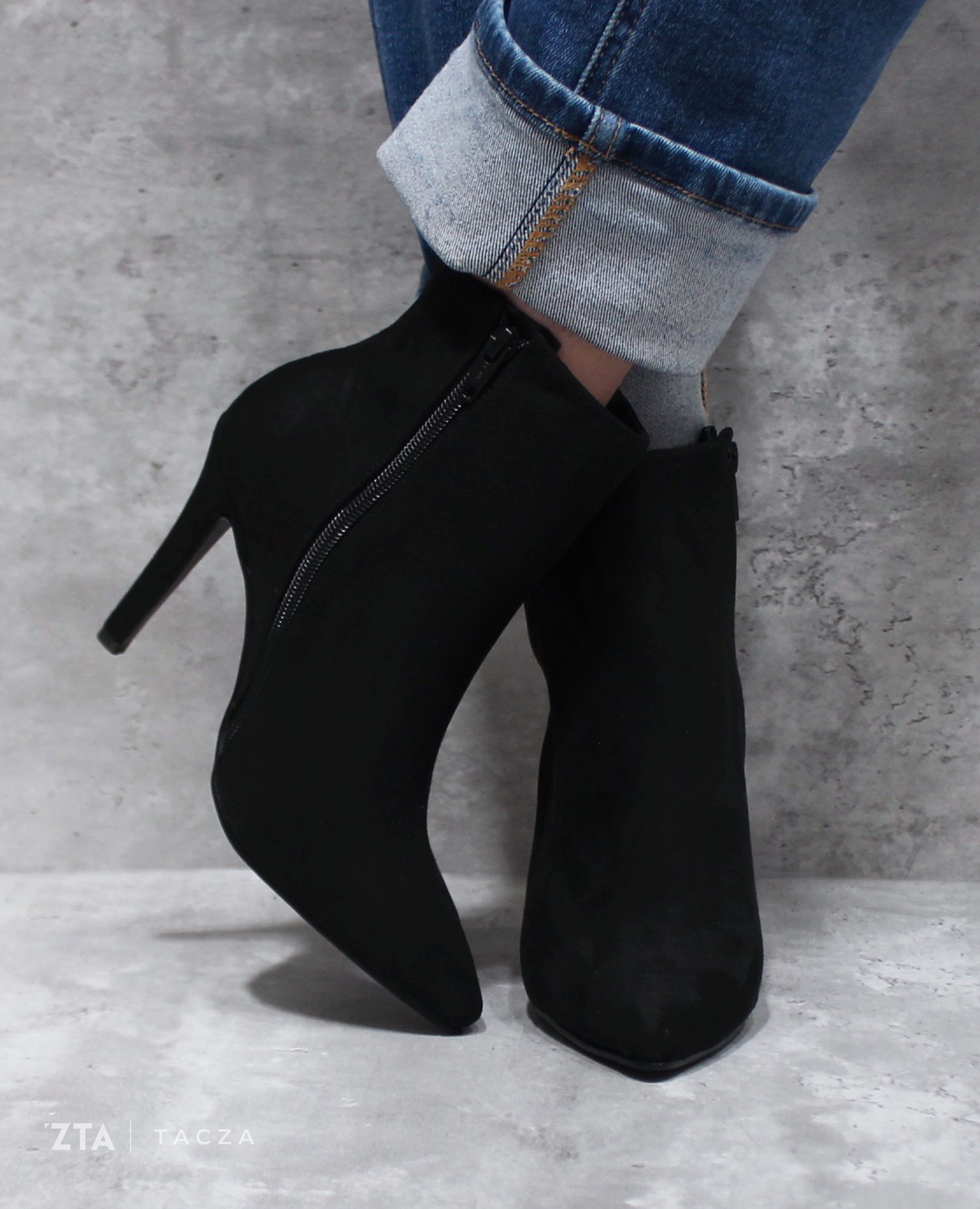 BOTAS & BOTINES