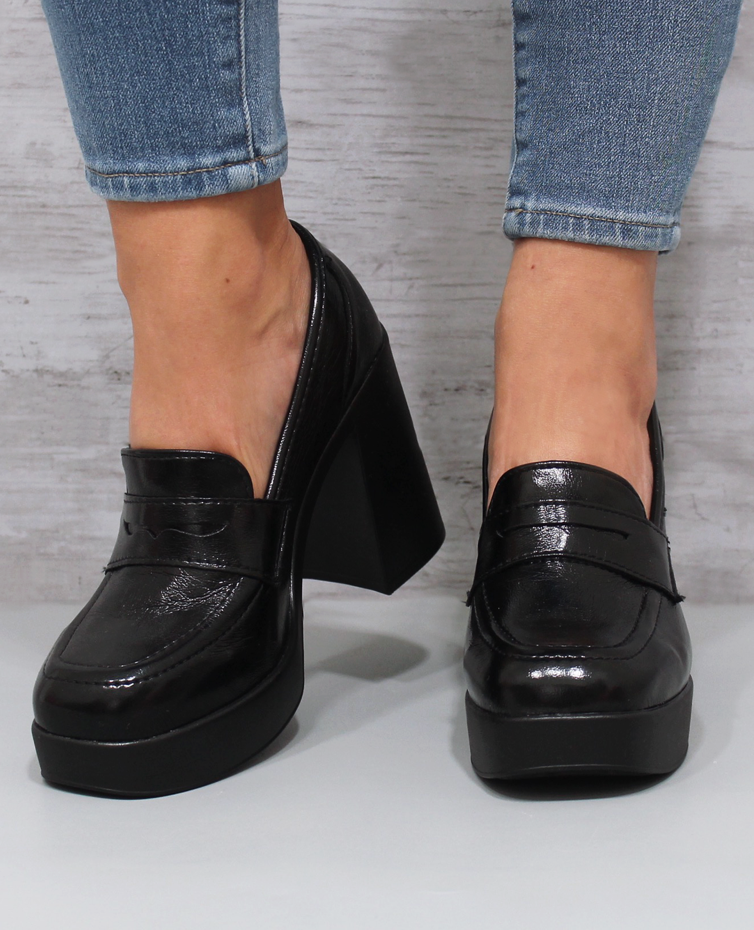 MOCASINES