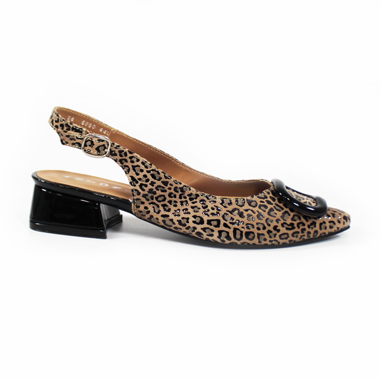 Zapatilla Puntal Slingback de Piel Leopard Print con Botón en Punta de Dama ANTONIE