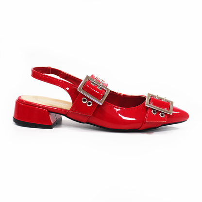 Flat Slingback Mule Rojo Charol con detalle de ojales y doble Hebilla de Dama LADY PAULINA