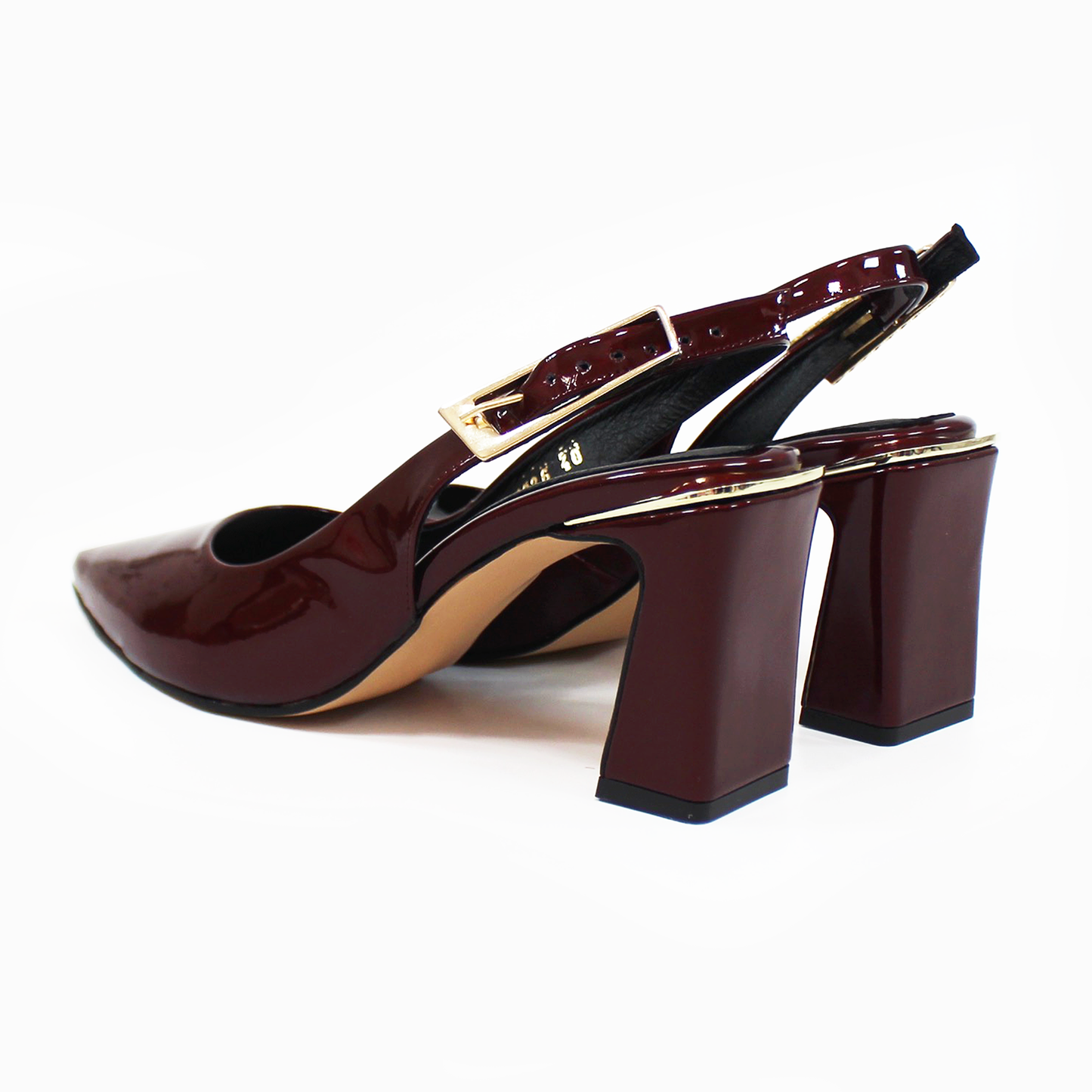 Zapatilla Slingback Vino Charol con Hebilla Grande MACADA