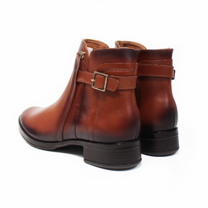 Botin de Piel Miel con Detalle de Hebilla y Cierre lateral de Dama VERDE TABACO