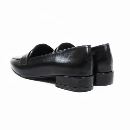Mocasín Clásico Negro de Dama TACZA