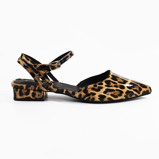 Flat Slingback puntal con Pulsera en tobillo Destalonado Animal Print Charol de Dama TACZA