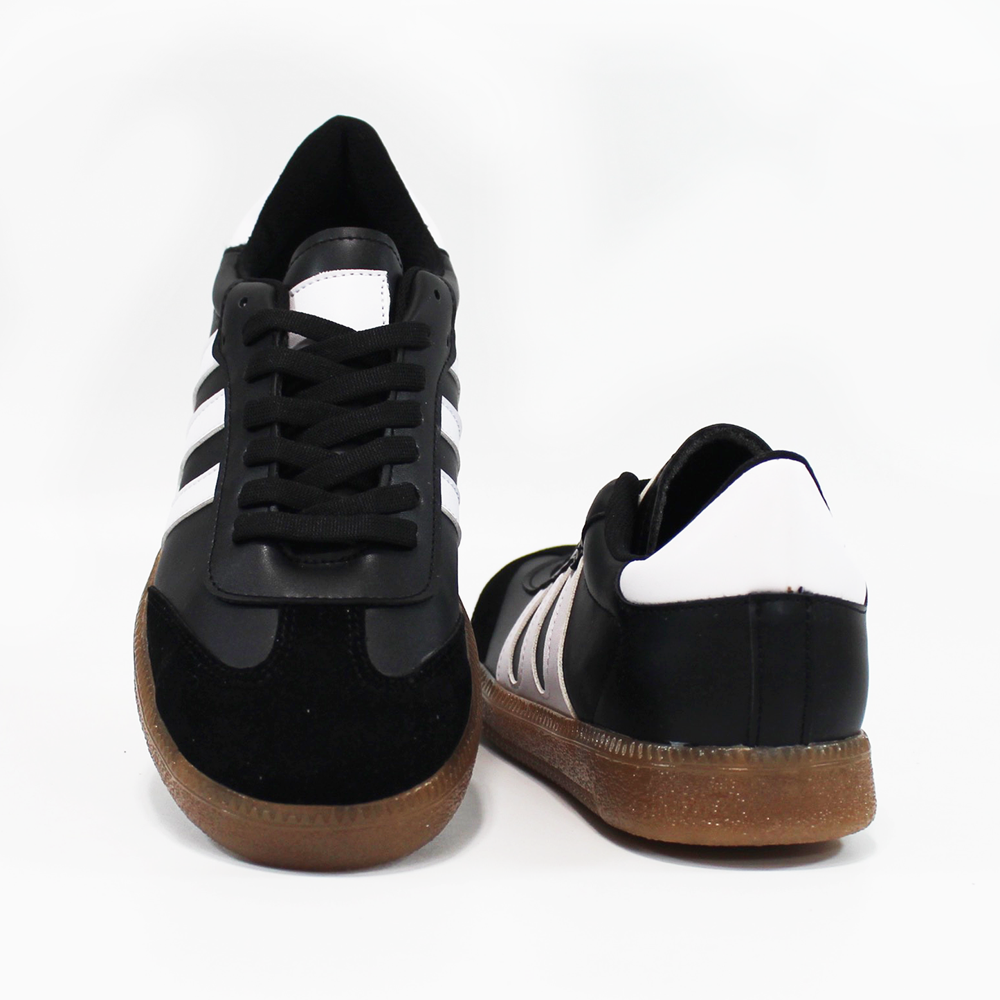 Tenis Sneaker tipo Samba Negro con Blanco de Dama TACZA