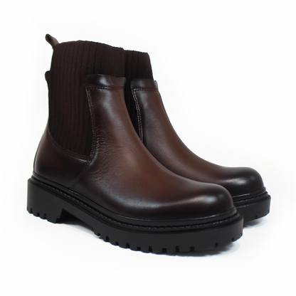 Botin Chelsea Calcetín Chocolate de Piel con suela Track de Dama VERDE TABACO