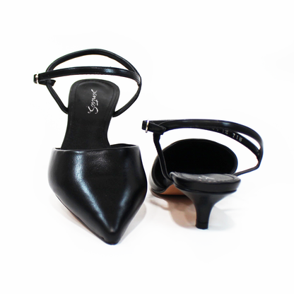 Kitten Heel Puntal Negro con Pulsera de Dama SENTIES