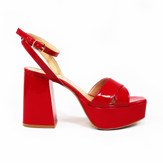 Sandalia de Plataforma Rojo Charol Cruzada Destalonada con Pulsera TACZA
