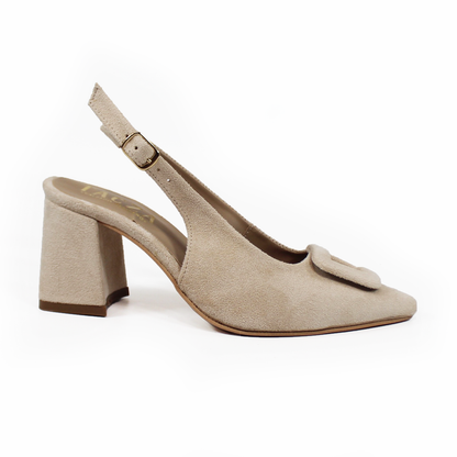 Zapatilla Puntal Beige Gamuza Destalonada con Botón Cuadrado TACZA