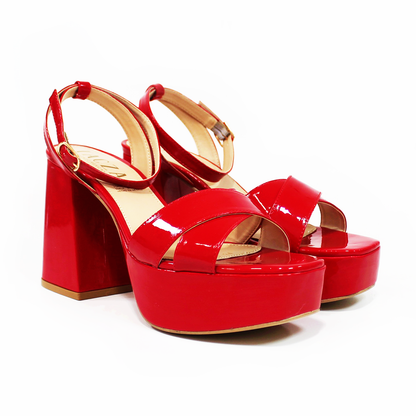 Sandalia de Plataforma Rojo Charol Cruzada Destalonada con Pulsera TACZA