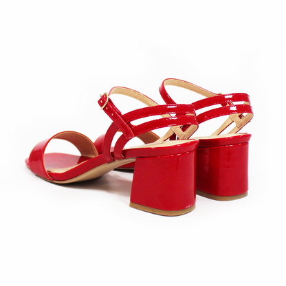 Sandalia de Tacón Rojo Charol con Pulsera de Dama TACZA
