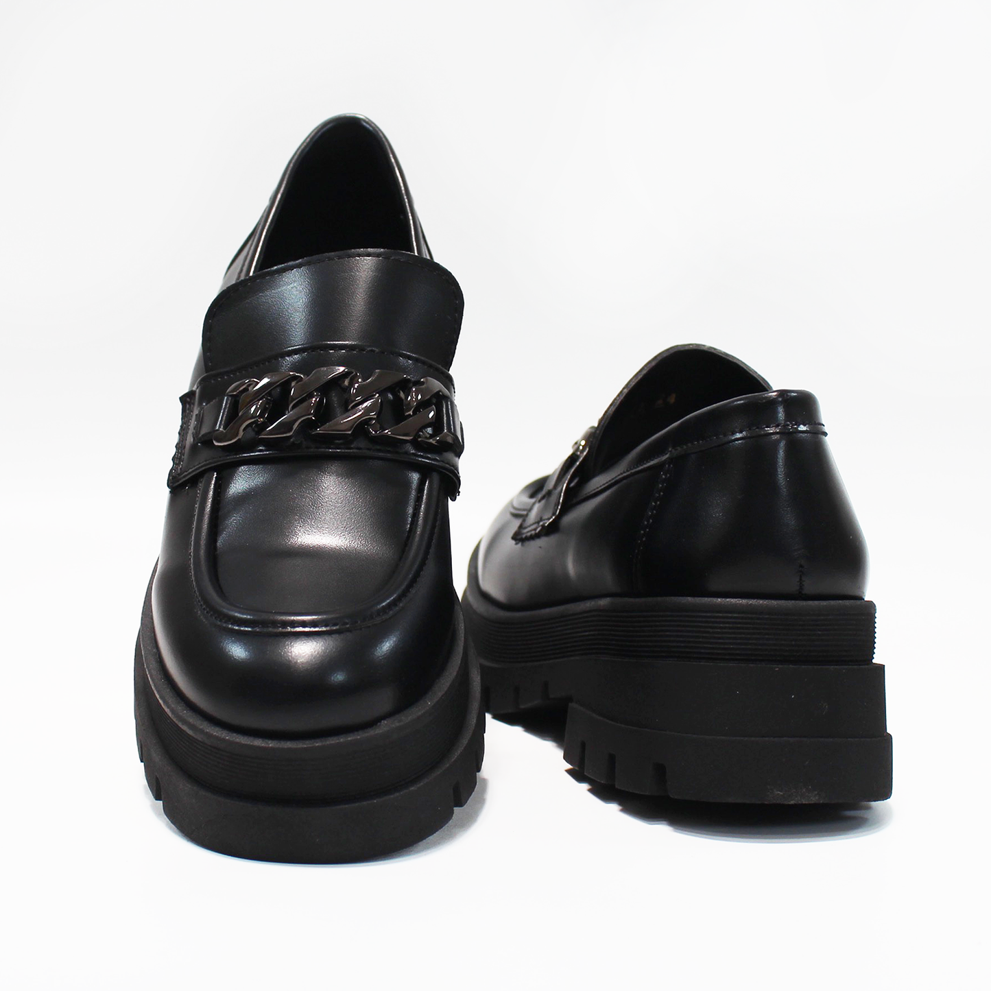 Mocasín Clásico con Cadena suela Chunky Negro Dama