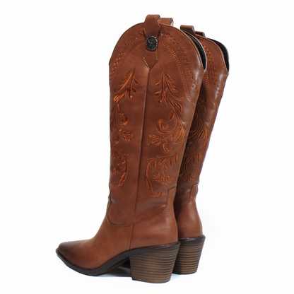 Bota Vaquera Alta Tan con Bordado de Dama TACZA