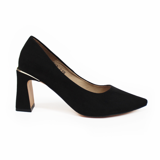 Zapatilla Negro Ante con Detalle en Tacón MACADA