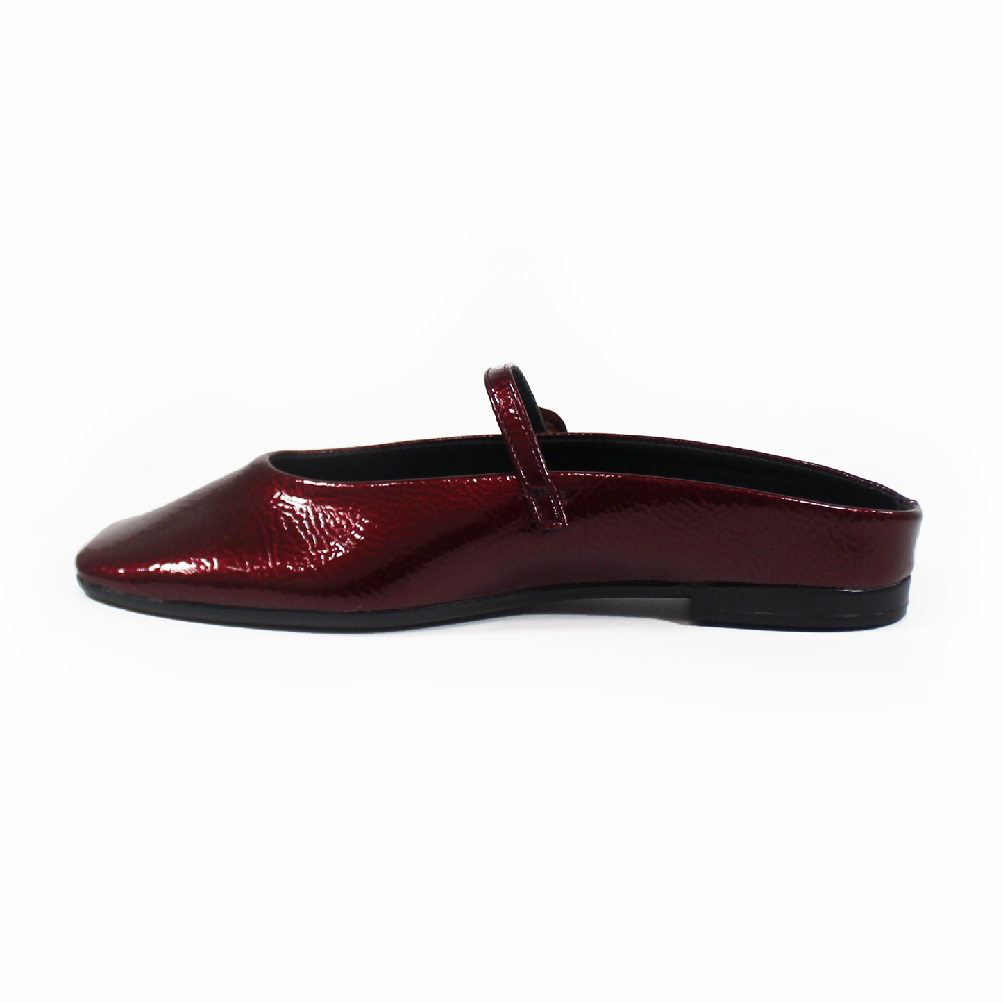 Mule Vino Charol con Pulsera en Empeine de Dama TACZA