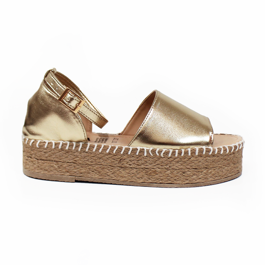 Alpargata de Plataforma Dorada con Pulsera y Punta Abierta TACZA
