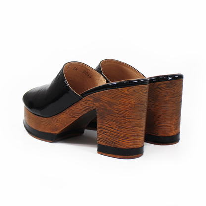 Zueco de Piel Negro Charol con Tacón Madera de Dama STEFANIA