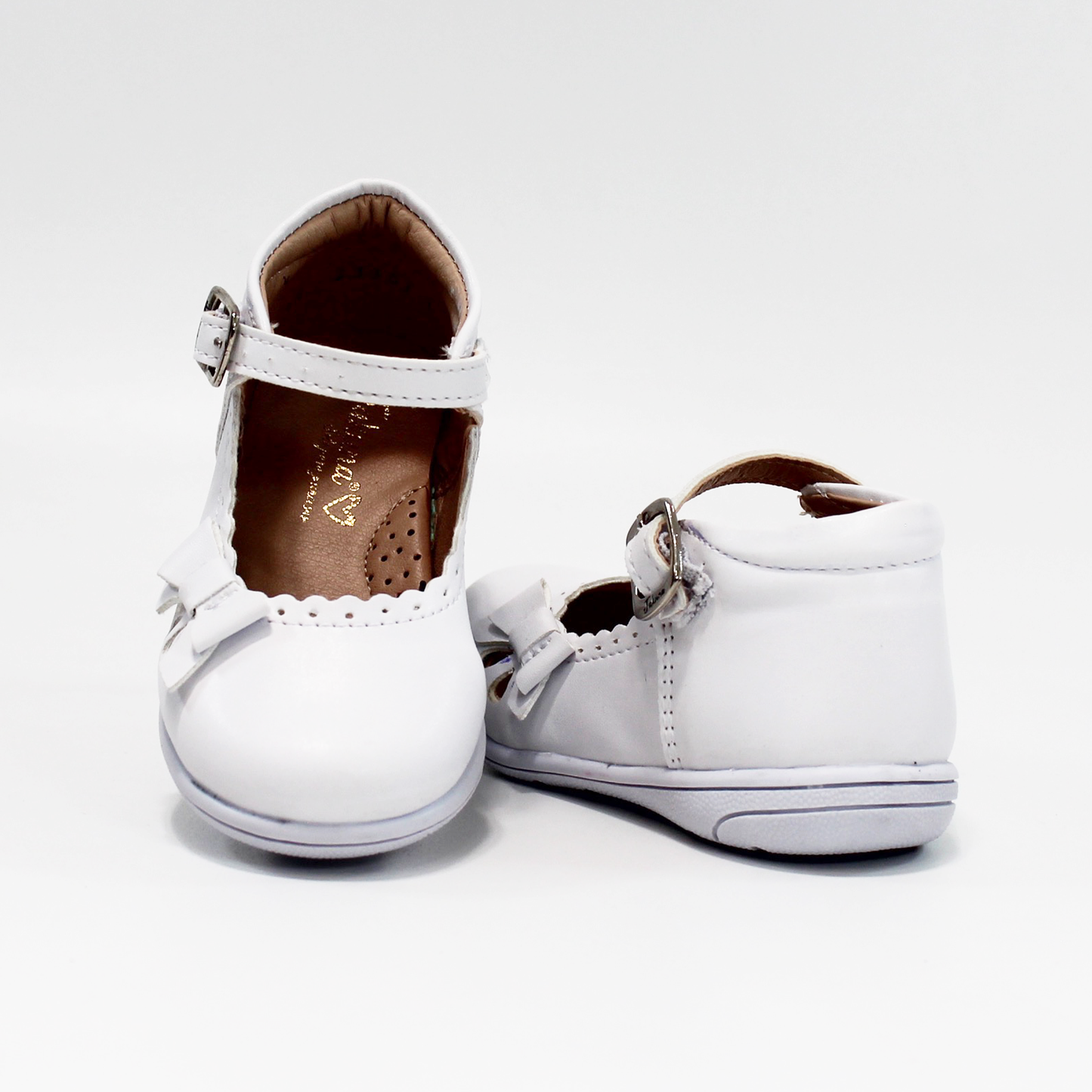 Zapato de Niña con Moñito Blanco JAKUNA