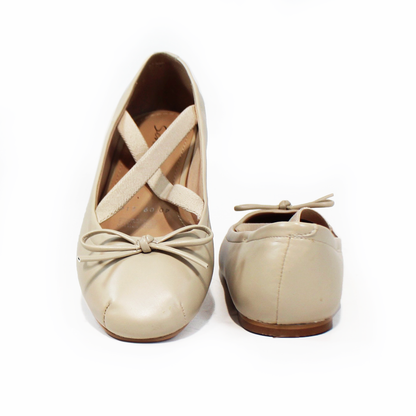 Flat Balerina Nude con Elásticos Cruzados en Empeine de Dama SENTIES