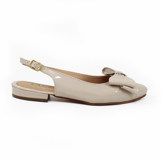 Flat Slingback con Moño en Punta Beige Charol TACZA