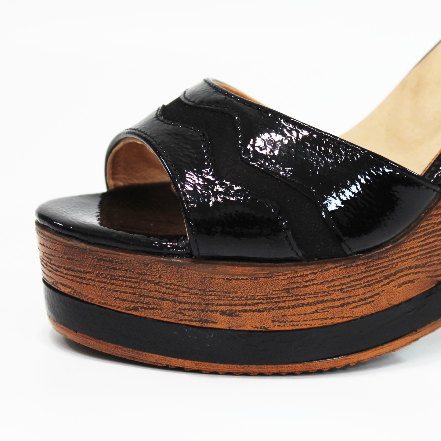 Sandalias de Tacón Plataforma Madera Piel Negro Charol de Dama STEFANIA